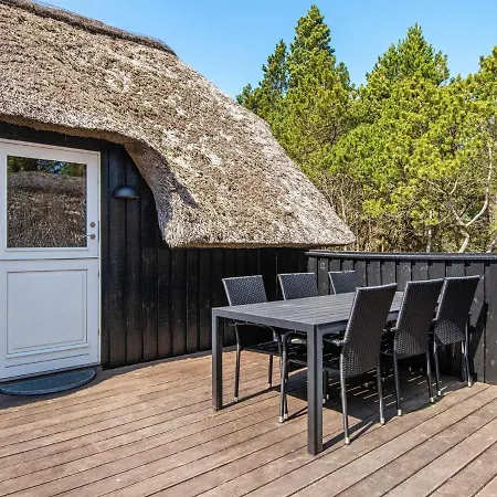 Cozy Holiday In Syddanmark With Terrace Vakantiehuis *
